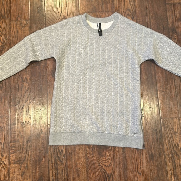 Mondetta Women Sweatshirt - Picture 3 of 7